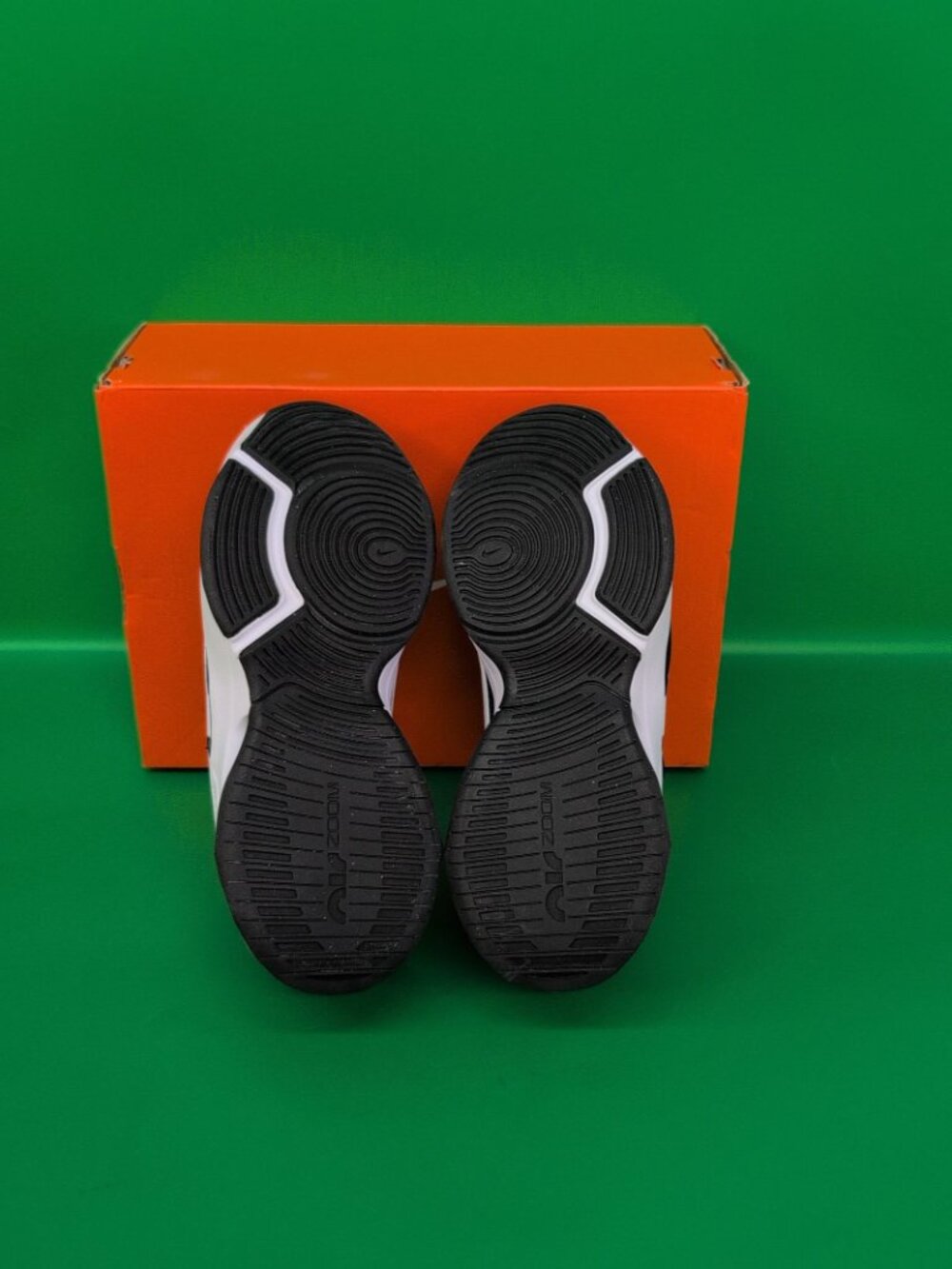 Nike Zoom Bella 6 Training Sneaker Women's Shoes US 6 Black White DR5720-001 - Picture 9 of 14